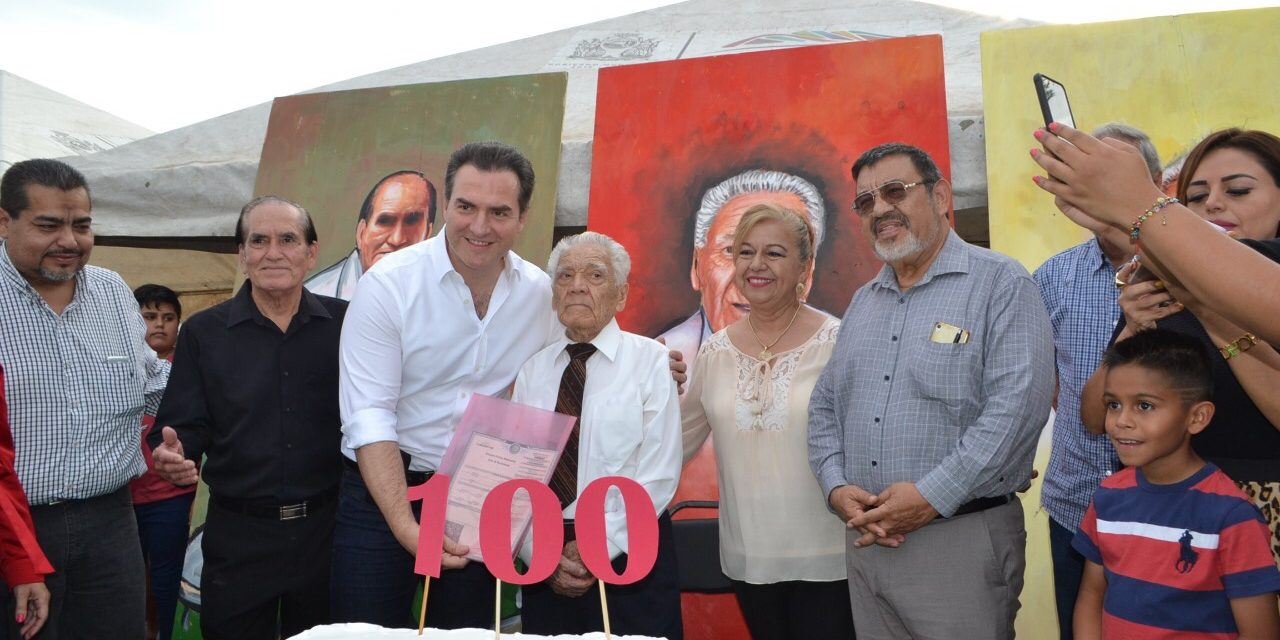 ALCALDE DE MONTERREY RECORRE BRIGADA “BARRIO DE MI CORAZÓN”