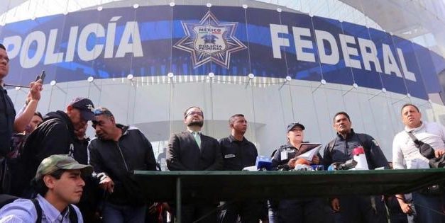 PIDEN A DURAZO POLICÍAS FEDERALES