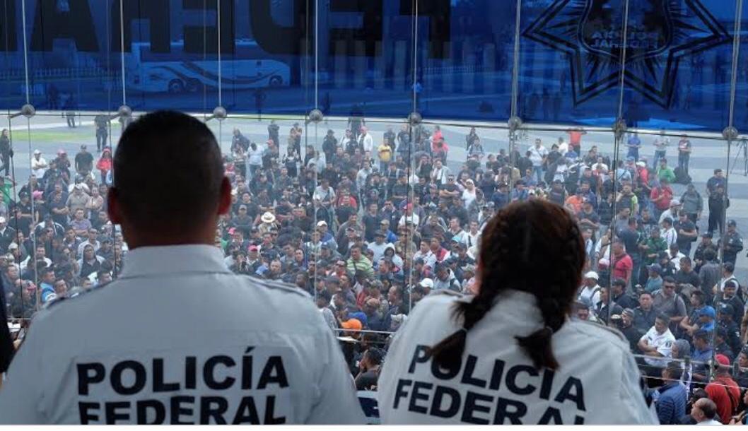 TODAVÍA NO ACABAN PROTESTAS DE POLICÍAS FEDERALES