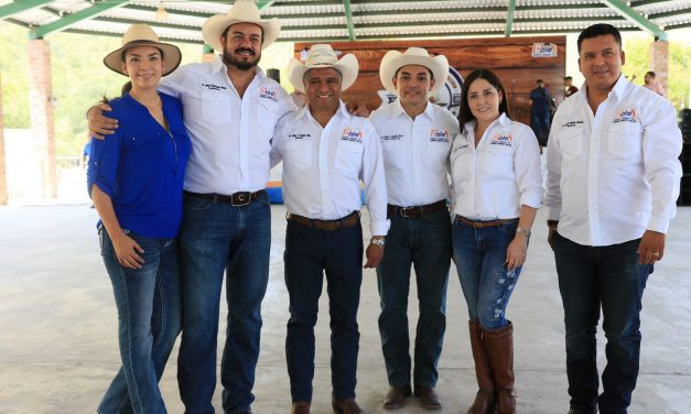 CELEBRA VÍCTOR FUENTES EL 326 ANIVERSARIO DE SABINAS HIDALGO