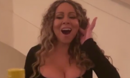 MARIAH CAREY HACE EL #Bottletopchallenge DE MANERA IMPRESIONANTE