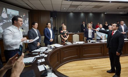 CIUDADANOS PROTESTAN POR VIGILANCIA DE OBRAS MUNICIPALES