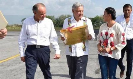 LÓPEZ OBRADOR RECRIMINA TARDANZA DE LA SEMARNAT.