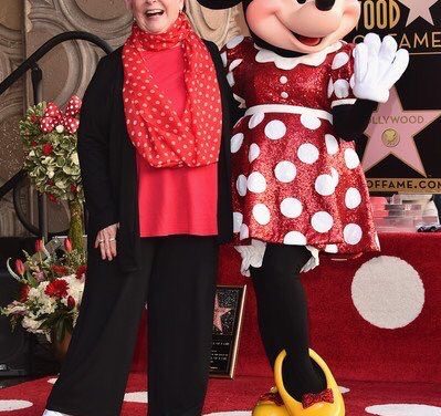 SE DESPIDE MINNIE MOUSE