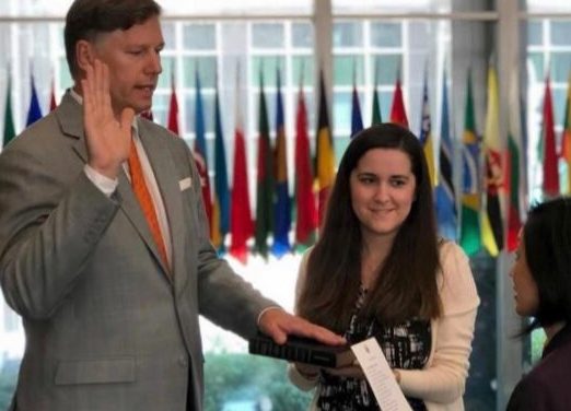 LANDAU SE COMPROMETE A HACER BIEN SU TRABAJO EN MÉXICO