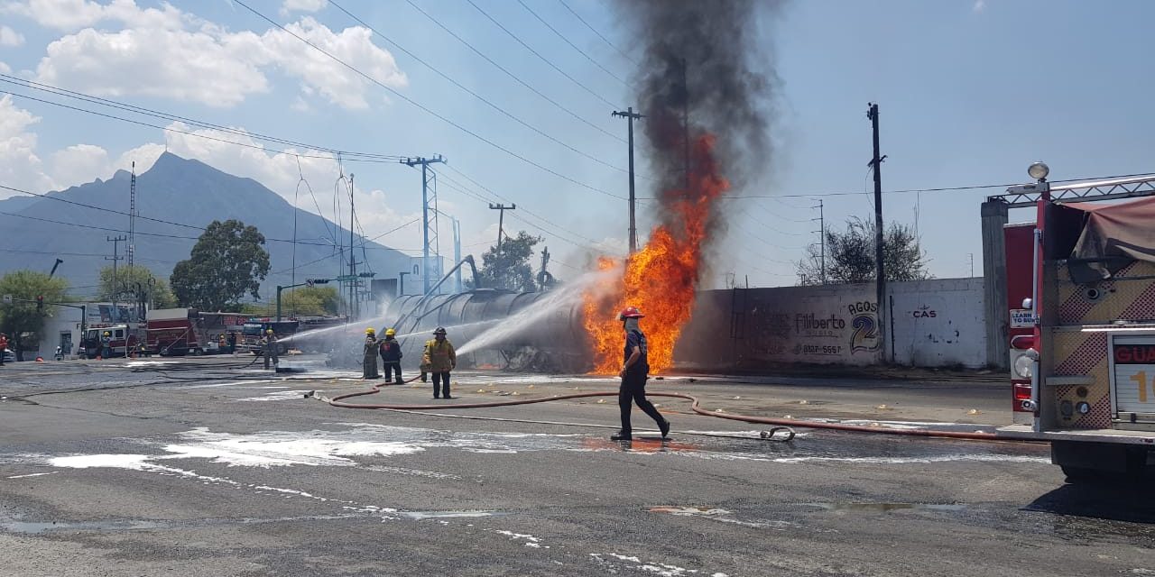 SE INCENDIA PIPA EN GUADALUPE Y ADVIERTEN A CIUDADANOS