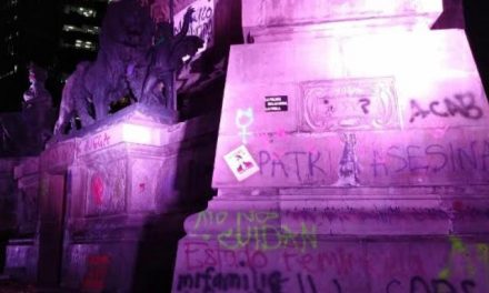 SE INVESTIGA VANDALISMO EN EL ÁNGEL DE LA INDEPENDENCIA