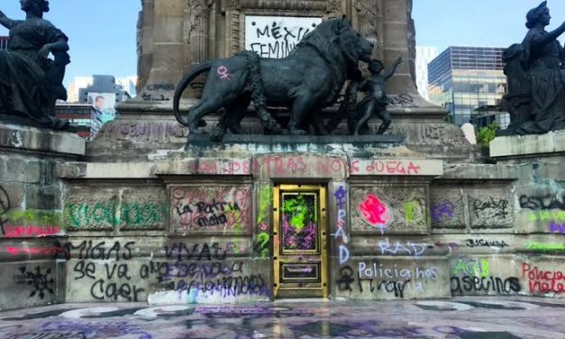 EL ÁNGEL DE LA INDEPENDENCIA, EREGIDO COMO SÍMBOLO DE UNA GESTA HISTÓRICA, DA PASO A OTRA PÁGINA DE LA HISTORIA