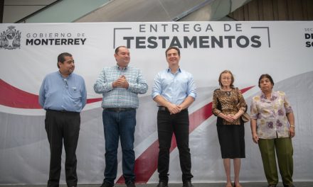 ENTREGA ADRIAN A 300 FAMILIAS TESTAMENTOS DEL PROGRAMA “PATRIMONIO SEGURO”