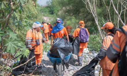 LIMPIAN RÍO PESQUERÍA, RETIRAN MÁS DE 300 TONELADAS DE BASURA