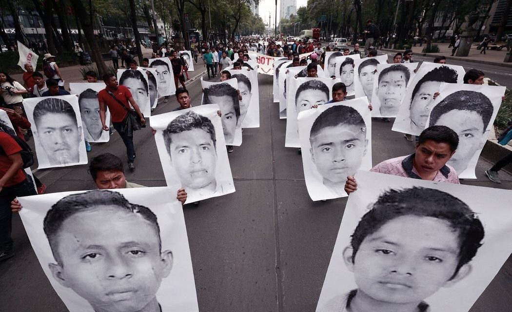 JUSTICIA PARA AYOTZINAPA