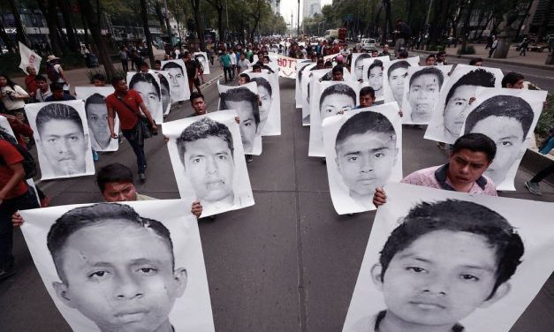 JUSTICIA PARA AYOTZINAPA