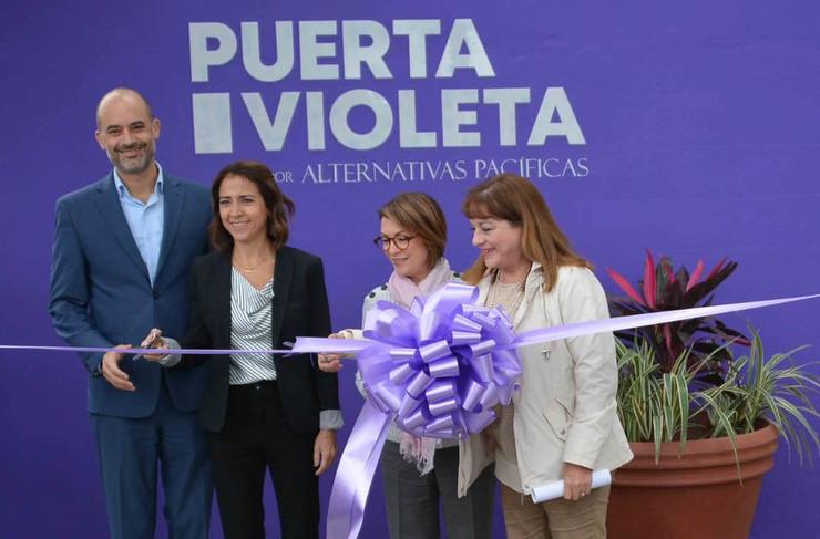 SAN PEDRO INAUGURA PUERTA VIOLETA