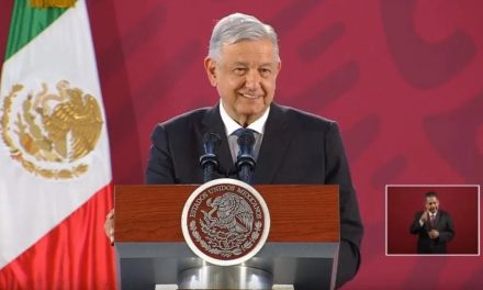 AMLO ACUSA DE GOLPISTAS A CUENTAS BOTS DE TWITTER LIGADAS A CONSERVADORES