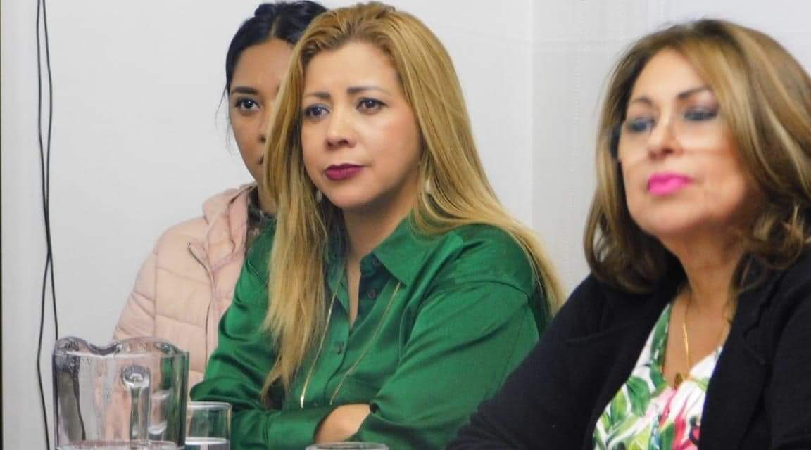 PAOLA GONZÁLEZ FORTALECE LUCHA POR LOS DERECHOS DE LAS MUJERES