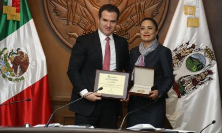 ENTREGA MUNICIPIO DE MONTERREY MEDALLA AL MÉRITO A PERSONAS DESTACADAS EN MEDICINA