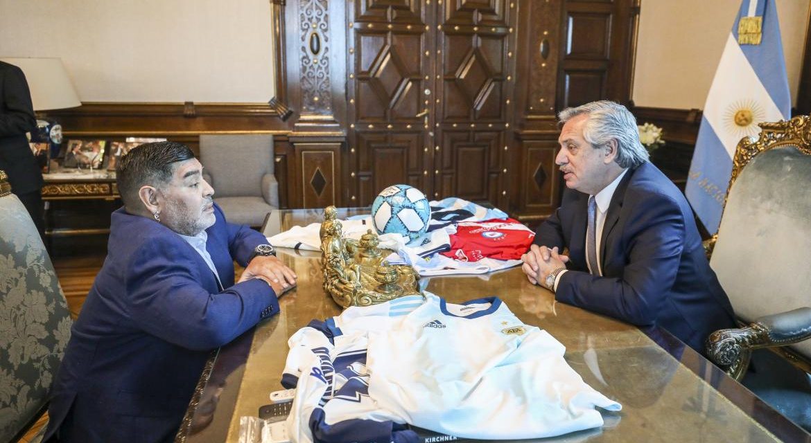 SE REUNE MARADONA CON EL PRESIDENTE ARGENTINO