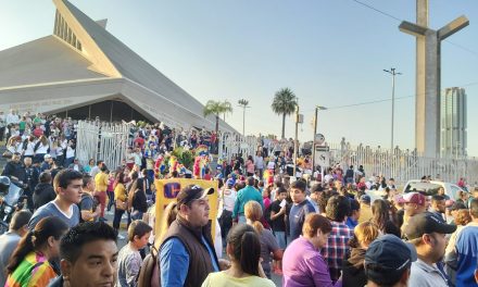 CIERRAN CALLES EN MONTERREY, POR OPERATIVO EN LA BASÍLICA