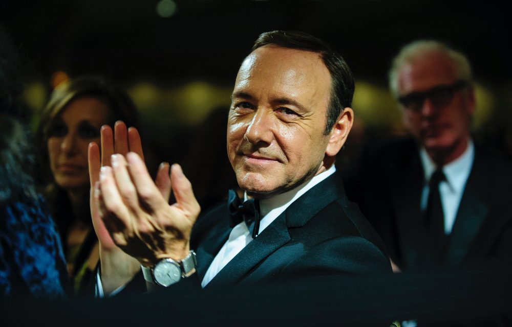 REAPARECE “FRANK UNDERWOOD” EN REDES SOCIALES POR MENSAJE NAVIDEÑO