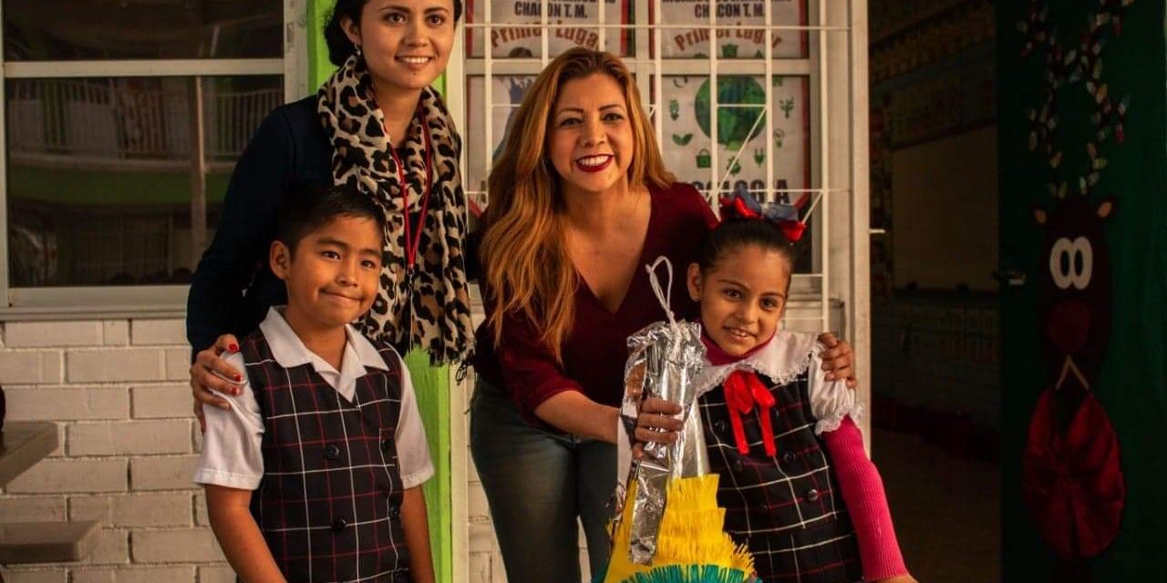 PAOLA GONZÁLEZ DEMUESTRA SU CERCANÍA Y LLEVA FELICIDAD A LAS FAMILIAS DE SU DISTRITO