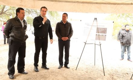 ADRIÁN DE LA GARZA DA EL BANDERAZO A UN NUEVO PARQUE EN EL MUNICIPIO