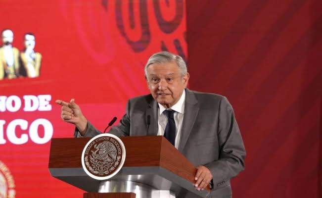 ASEGURA AMLO QUE PROBLEMAS DEL PAÍS NO LE QUITAN EL SUEÑO