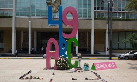 LÓPEZ OBRADOR DA PENSIÓN VITALICIA A FAMILIAS AFECTADAS EN INCENDIO DE LA GUARDERIA ABC