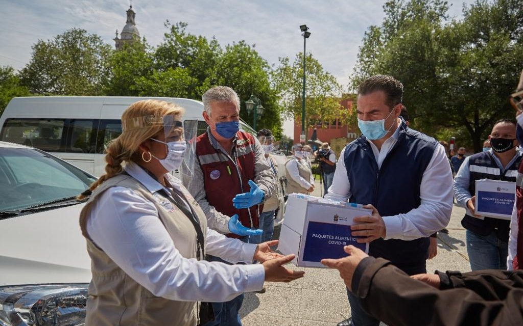 MUNICIPIO DE MONTERREY Y GOBIERNO DEL ESTADO OTORGAN TARJETAS DE APOYO ALIMENTICIO