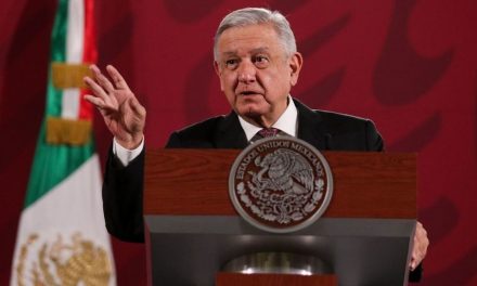 COMO SIEMPRE, LÓPEZ OBRADOR TIENE OTROS DATOS. RECHAZA PRONÓSTICO DE BANXICO