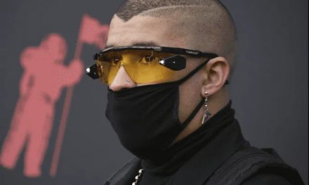 EL COMPOSITOR DEL AÑO, BAD BUNNY, FUE HOSPITALIZADO DE EMERGENCIA EN PUERTO RICO