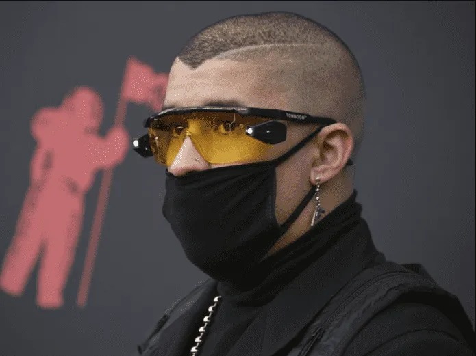 EL COMPOSITOR DEL AÑO, BAD BUNNY, FUE HOSPITALIZADO DE EMERGENCIA EN PUERTO RICO