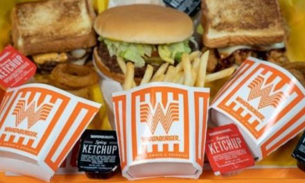 PLANEA WHATABURGER ABRIR SUCURSALES EN NUEVO LEÓN Y TAMAULIPAS