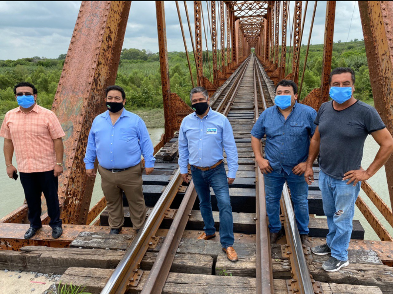 VÍCTOR FUENTES SOLÍS DENUNCIA EL MAL ESTADO DE UN PUENTE FERROVIARIO EN CADEREYTA.