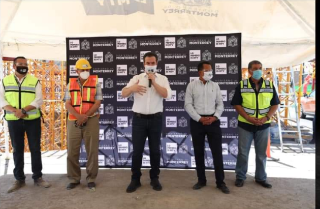 ADRIÁN DE LA GARZA SE HACE PRESENTE Y SUPERVISA LA CONSTRUCCIÓN DEL PUENTE VEHICULAR EN AVENIDA LEONES