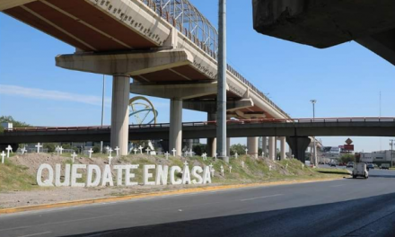 BUSCA SAN NICOLÁS CONCIENTIZAR A POBLACIÓN SOBRE EFECTOS DE #COVID 19, INSTALAN “PANTEÓN” SOBRE AVENIDA UNIVERSIDAD