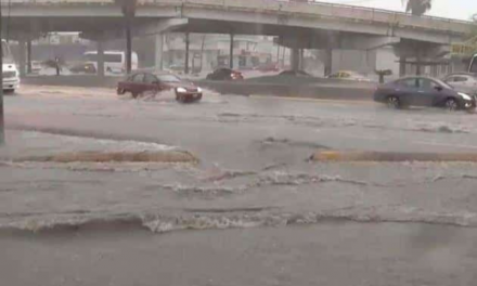 LLUVIAS PROVOCAN ACCIDENTES E INUNDACIONES EN ÁREA METROPOLITANA