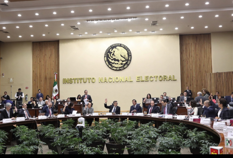 IMPUGNAN ANTE EL TRIBUNAL ELECTORAL DEL PODER JUDICIAL QUINTETAS DE LOS CANDIDATOS A CONSEJEROS DEL INE