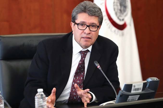 PIDE AYUDA A FGR, RICARDO MONREAL POR SUPUESTAS EXTORSIONES A SU NOMBRE