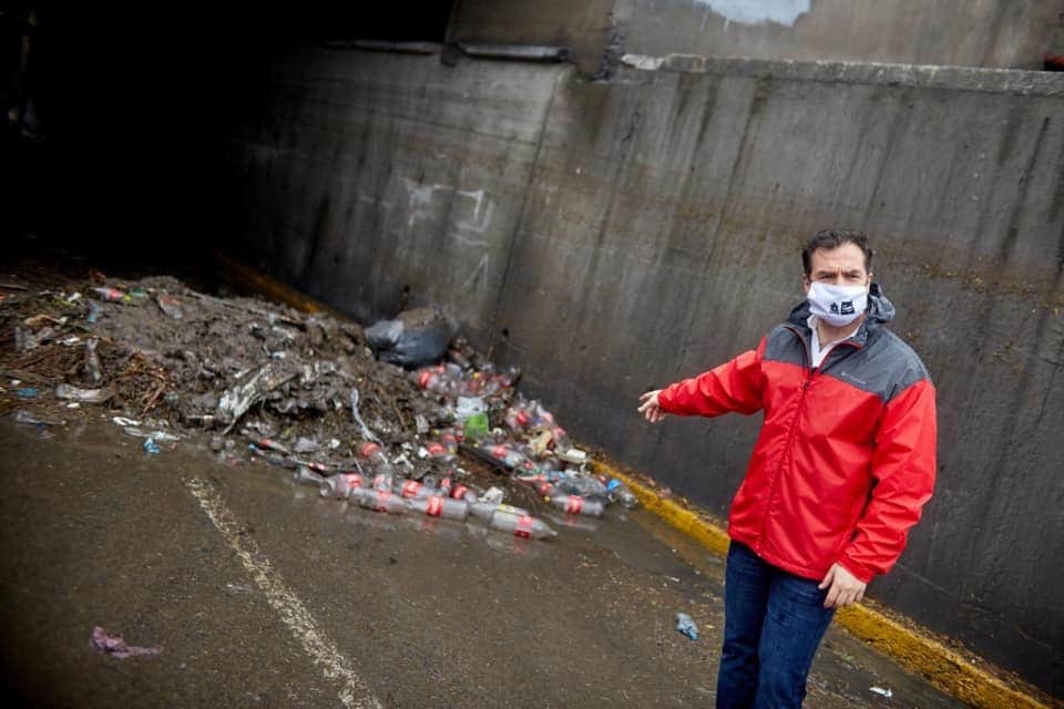 RETIRA Adrián de la Garza Y GOBIERNO DE MONTERREY MÁS DE 500 TONELADAS DE BASURA Y ESCOMBRO