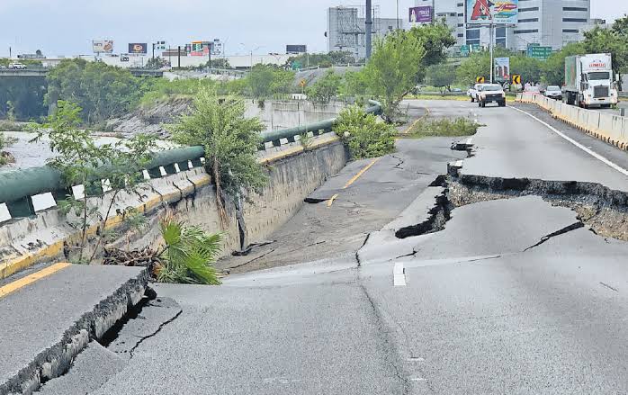 EL HURACÁN “HANNA”, NOS DEJÓ MÁS Y MÁS Y MÁS BACHES