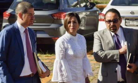 ROSARIO ROBLES NOMAS NO CONECTA UNA, LE RECHAZAN AMPARO