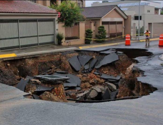 LLUVIAS CAUSAN DESTROZOS EN SAN PEDRO