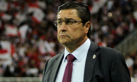 NO LE TUVIERON PACIENCIA; LUIS FERNANDO TENA DEJA DE SER ENTRENADOR DE LAS CHIVAS DEL GUADALAJARA