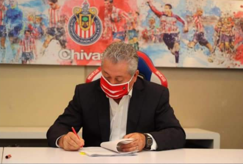 UN TÉCNICO “GRANDE” LLEGA PARA DIRIGIR A UN EQUIPO “GRANDE” EL REY MIDAS POR FIN TENDRÁ UN GRAN PLANTEL EN SUS MANOS PARS DEVOLVER A LAS CHIVAS LA GRANDEZA