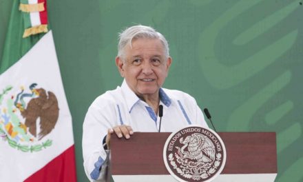 A LO PEÑA NIETO, LOPEZ OBRADOR ATRIBUYE SENTIMIENTOS DE LA NACIÓN GUERRERO