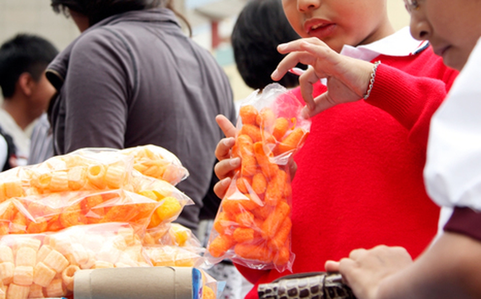 BUSCARÁN PROHIBIR COMIDA CHATARRA PARA INFANTES EN TODO MÉXICO