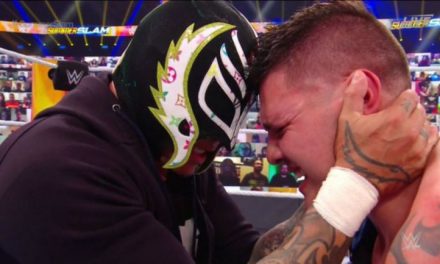 NOCHE HISTÓRICA EN LA WWE, LA LEGIÓN MYSTERIO SE HACE PRESENTE