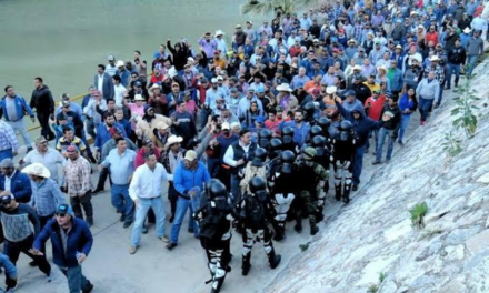 EL PUEBLO UNIDO JAMÁS SERÁ VENCIDO. AGRICULTORES DE BOQUILLA, CHIHUAHUA, LUCHARON CONTRA LA GUARDIA NACIONAL ¡POR EL AGUA!