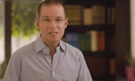 RICARDO ANAYA CUMPLE SU PALABRA Y FORMALIZA DEMANDA CONTRA EMILIO LOZOYA