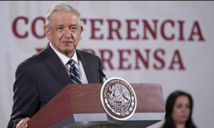 ANDRÉS MANUEL LÓPEZ OBRADOR ASEGURA QUE LA MENTE DETRÁS DE LAS PROTESTAS POR EL AGUA EN CHIHUAHUA FUERON POR INSTIGACIONES DE POLÍTICOS DEL PRI Y PAN